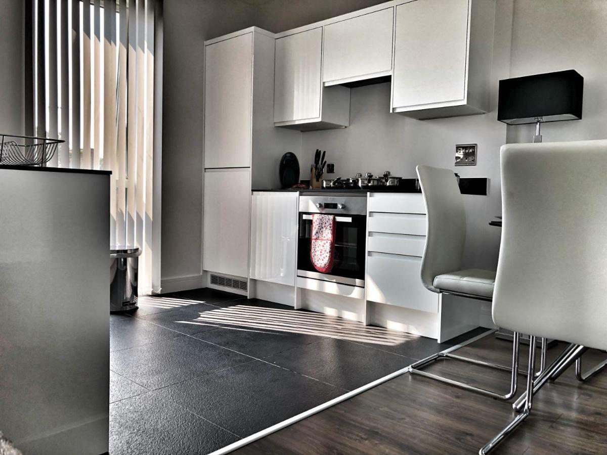 Luxury 2 Bed 2 Bath Apartment 18 Mins From Central London - Sleeps 6 Watford  Luaran gambar